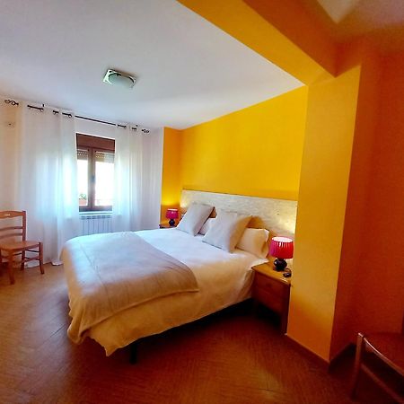 Hotel Rural Orquidea Velilla del Rio Carrion Екстер'єр фото