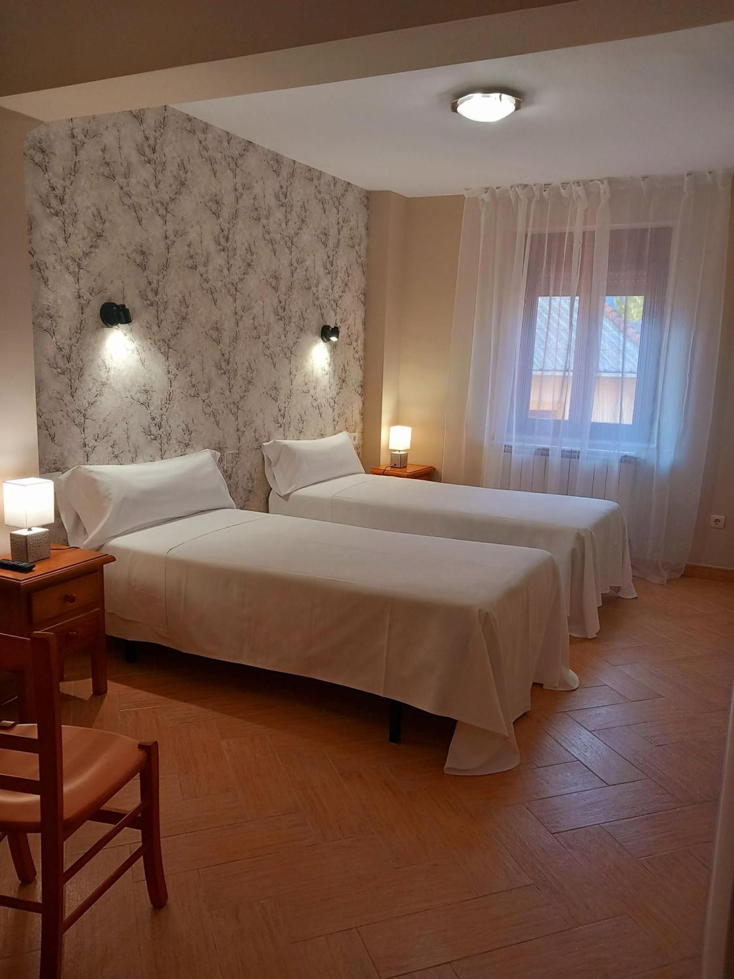 Hotel Rural Orquidea Velilla del Rio Carrion Екстер'єр фото