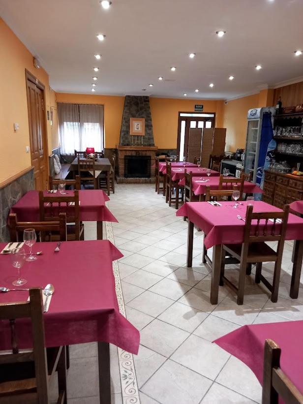 Hotel Rural Orquidea Velilla del Rio Carrion Екстер'єр фото